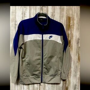 Nike Sportswear Large Tri-Color Jogger Zipper Jacket